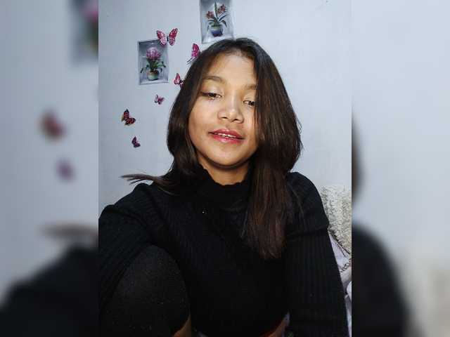 Valentina15 live cam on BongaCams