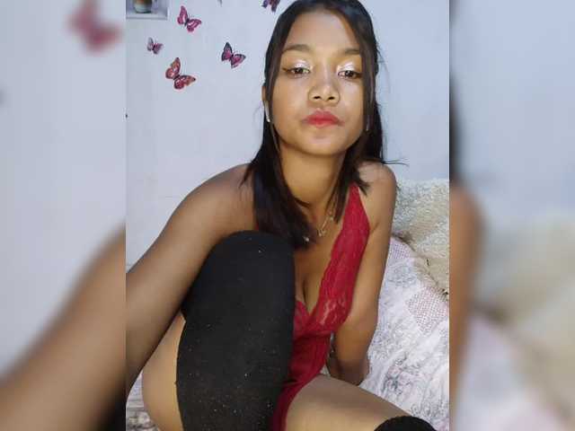 Valentina15 live cam on BongaCams