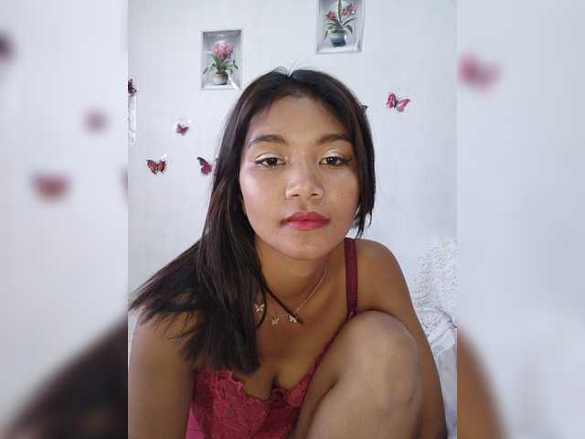 Valentina15 live cam on BongaCams