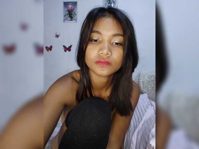 Valentina15 live cam on BongaCams