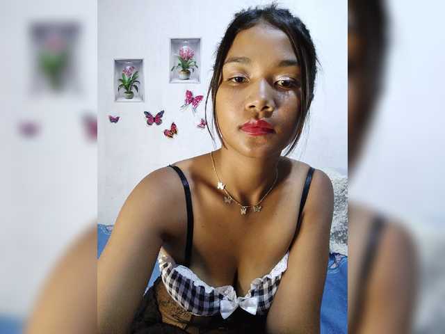 Valentina15 live cam on BongaCams