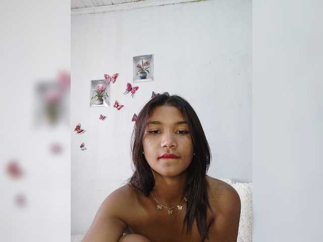 Valentina15 live cam on BongaCams