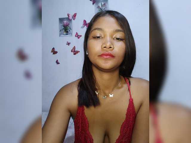 Valentina15 live cam on BongaCams