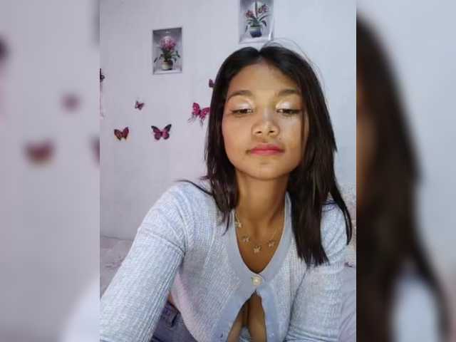 Valentina15 live cam on BongaCams