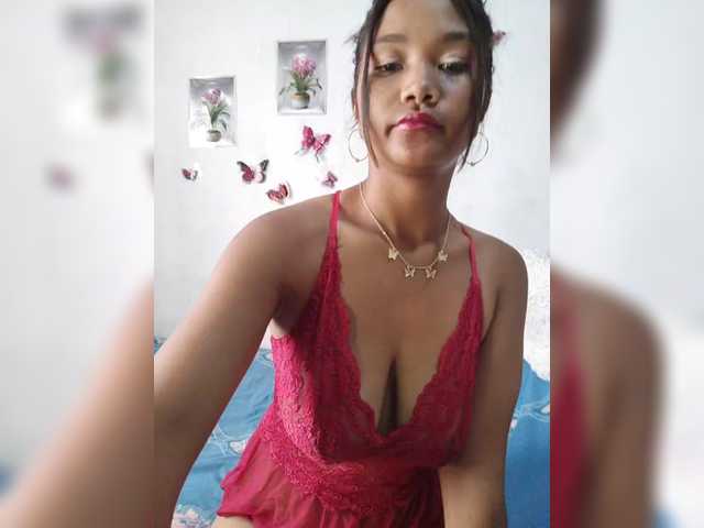 Valentina15 live cam on BongaCams