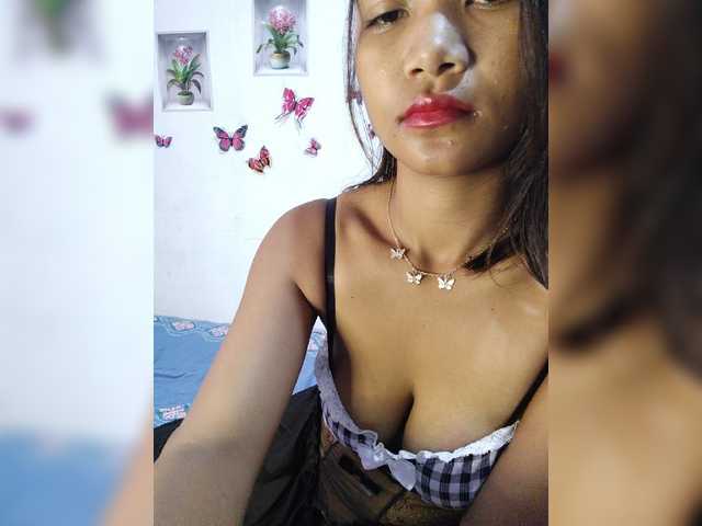 Valentina15 live cam on BongaCams