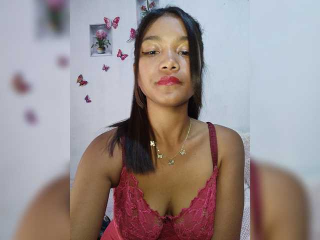 Valentina15 live cam on BongaCams