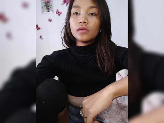 Valentina15 live cam on BongaCams