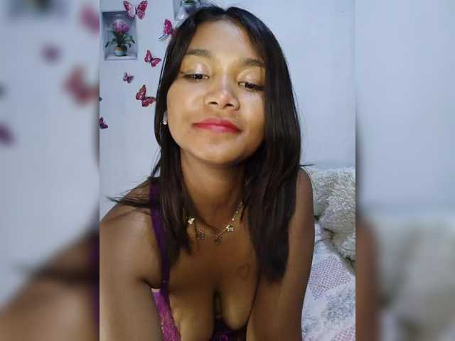 Valentina15 live cam on BongaCams