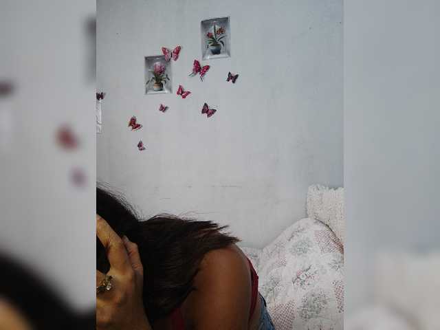 Valentina15 live cam on BongaCams