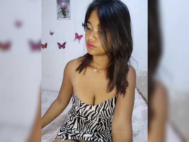 Valentina15 live cam on BongaCams
