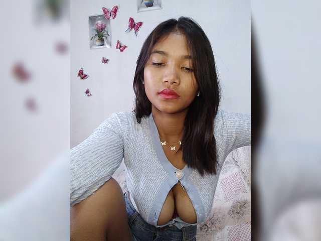 Valentina15 live cam on BongaCams
