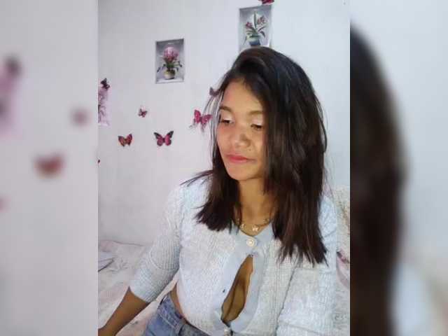 Valentina15 live cam on BongaCams