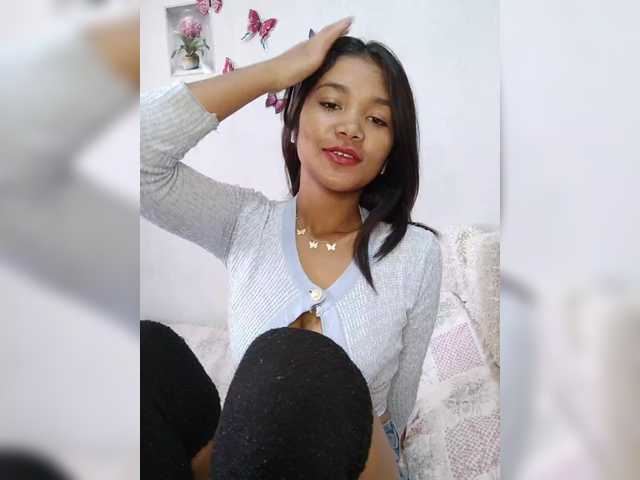 Valentina15 live cam on BongaCams