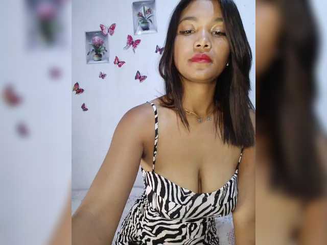 Valentina15 live cam on BongaCams