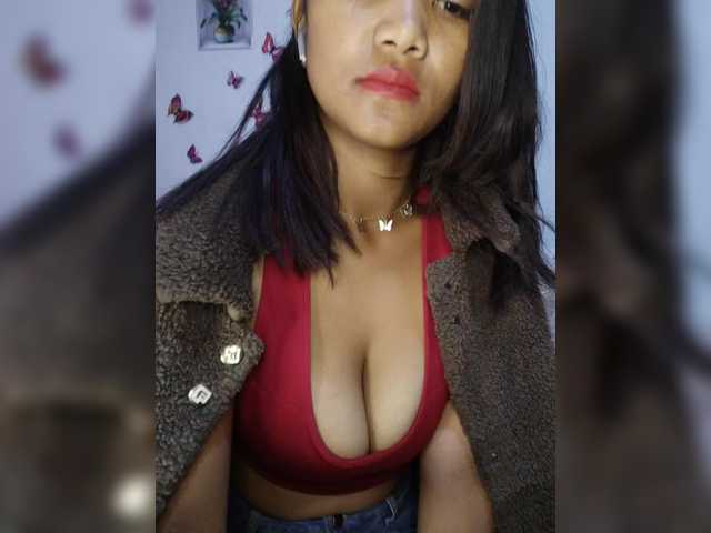 Valentina15 live cam on BongaCams