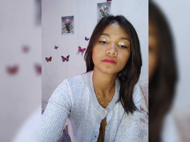 Valentina15 live cam on BongaCams