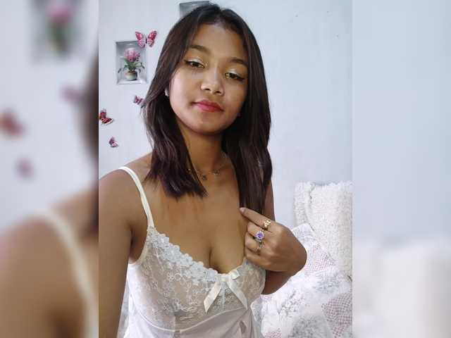 Valentina15 live cam on BongaCams