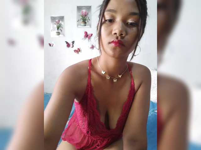 Valentina15 live cam on BongaCams