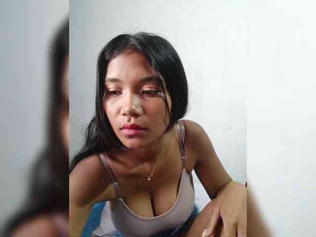 Model: Valentina15