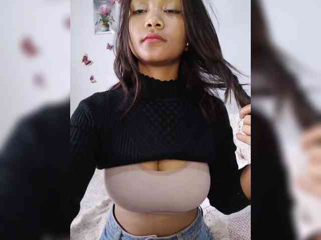 Model: Valentina15
