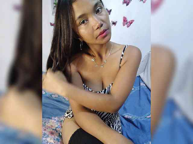 Model: Valentina15