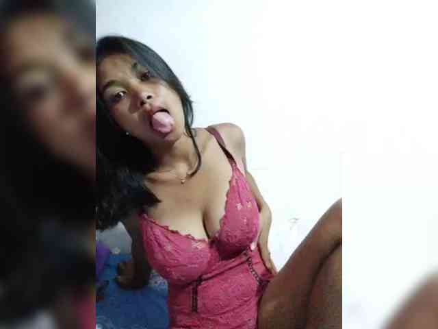 Model: Valentina15