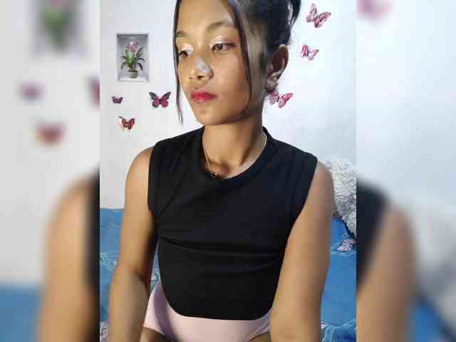 Model: Valentina15