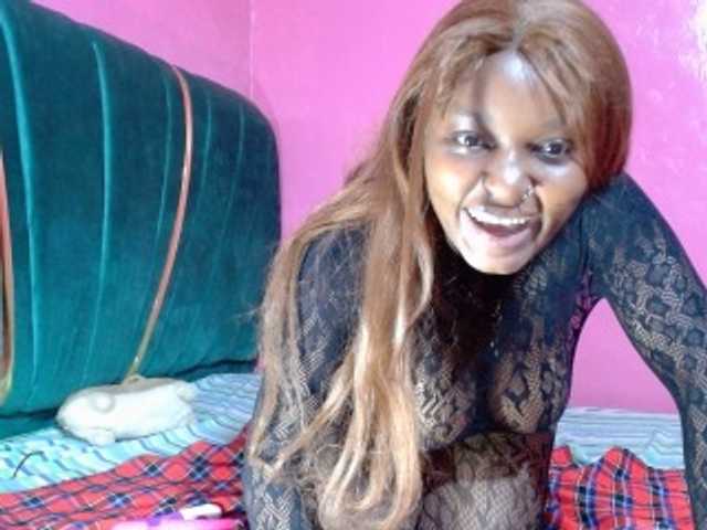 AfricanHoneyX live cam on BongaCams