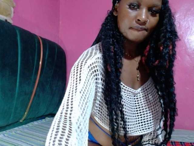 AfricanHoneyX live cam on BongaCams