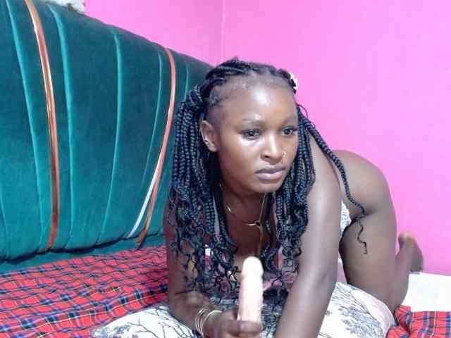 AfricanHoneyX webcam