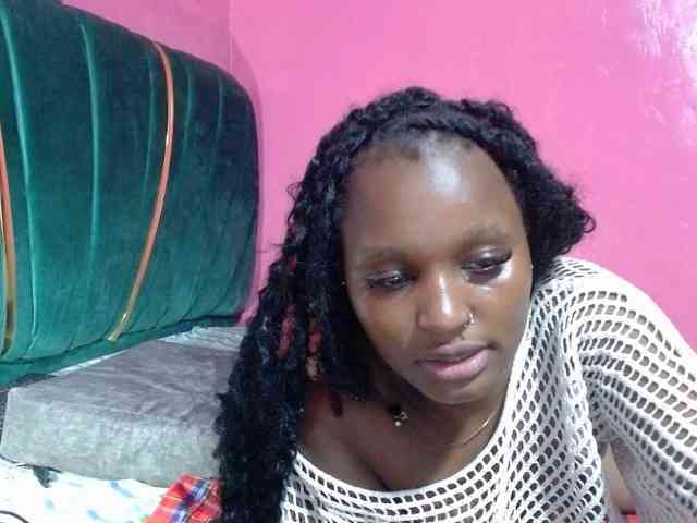AfricanHoneyX webcam
