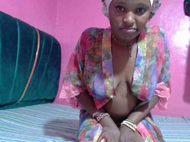 AfricanHoneyX webcam