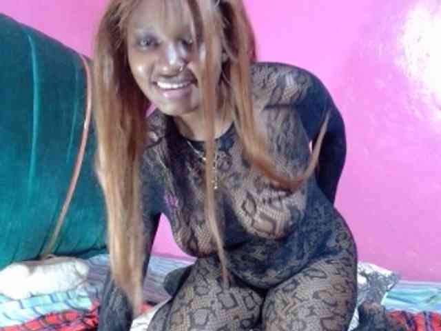 AfricanHoneyX webcam