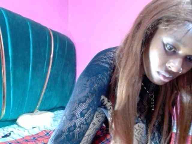 AfricanHoneyX webcam