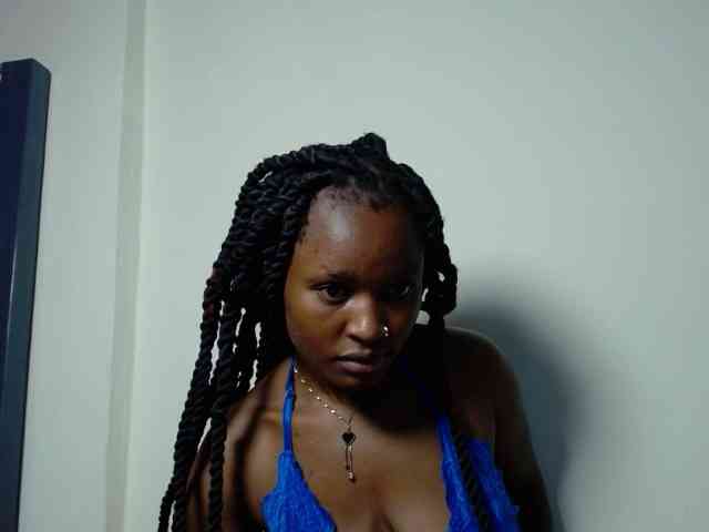 AfricanHoneyX webcam