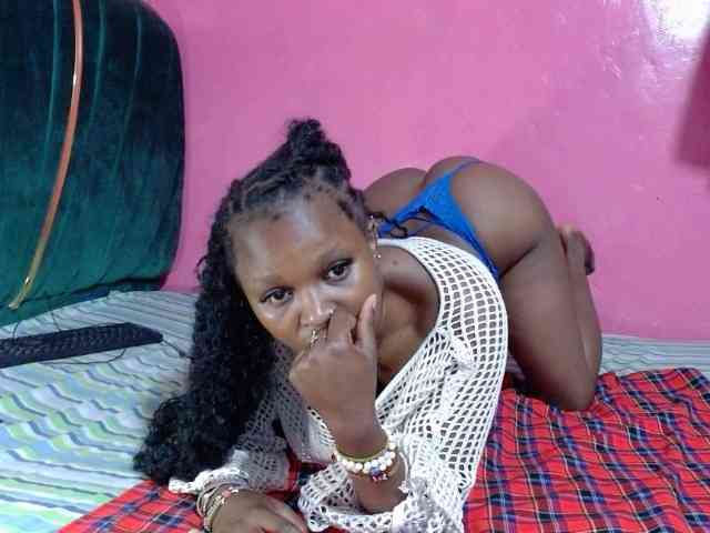 AfricanHoneyX webcam