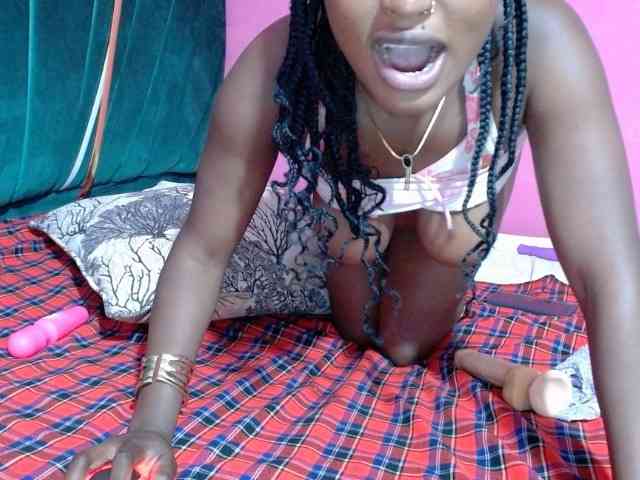 AfricanHoneyX webcam