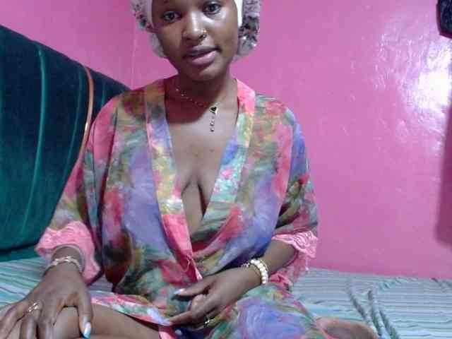 AfricanHoneyX webcam