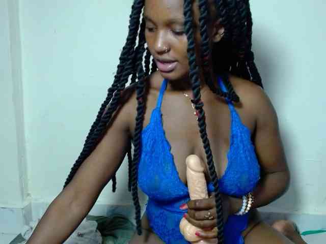 AfricanHoneyX webcam