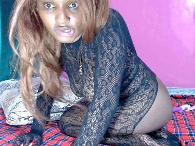 AfricanHoneyX webcam