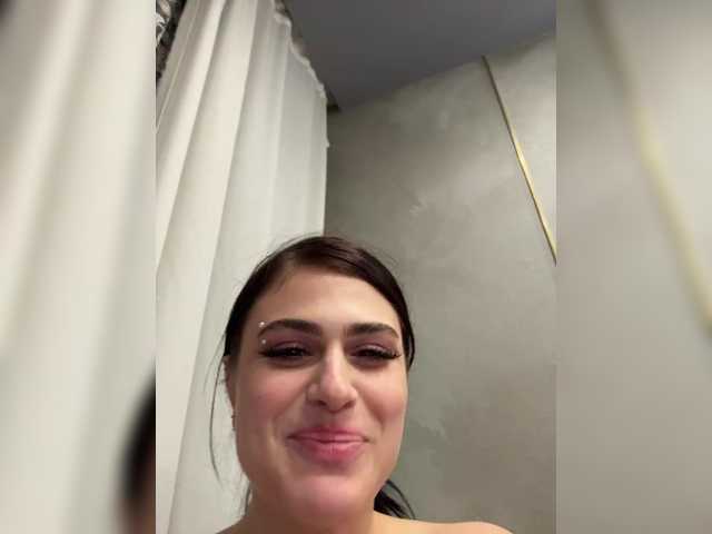 Sex chat gratuit in direct cu Kris-and-Vanessa pe BongaCams