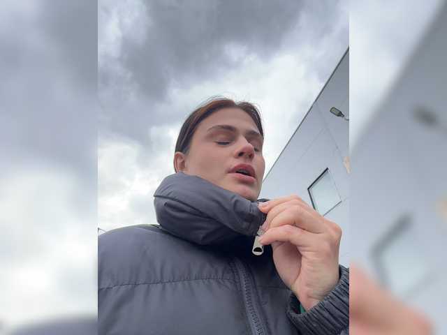 видео Kris-and-Vanessa