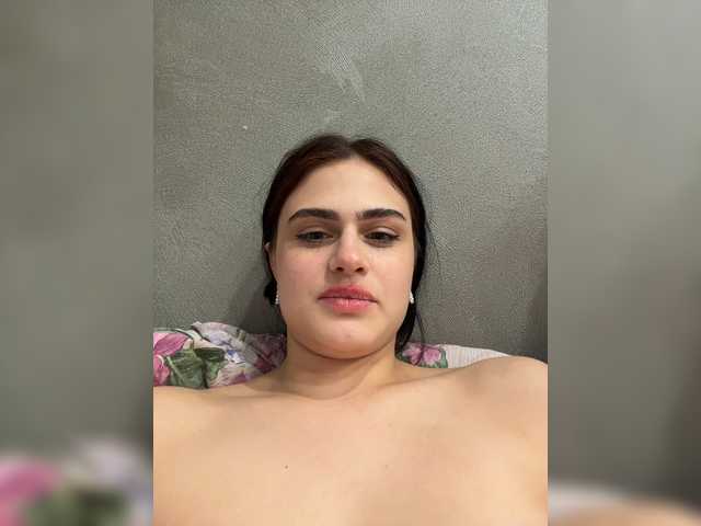 Sex chat gratuit in direct cu Kris-and-Vanessa pe BongaCams