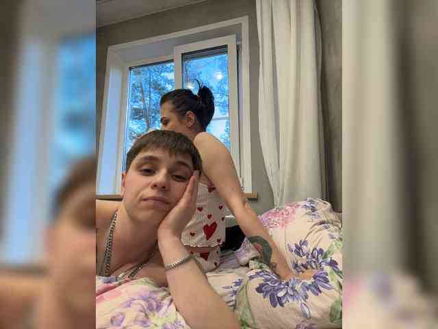 Модель: Kris-and-Vanessa