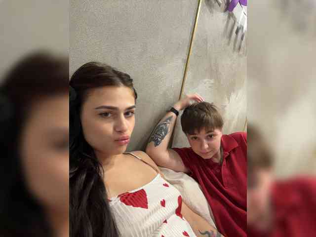 Модель: Kris-and-Vanessa