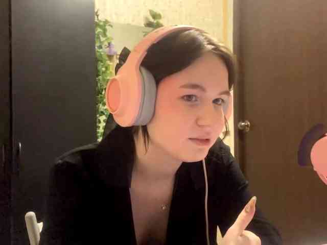 DaineMalbon webcam