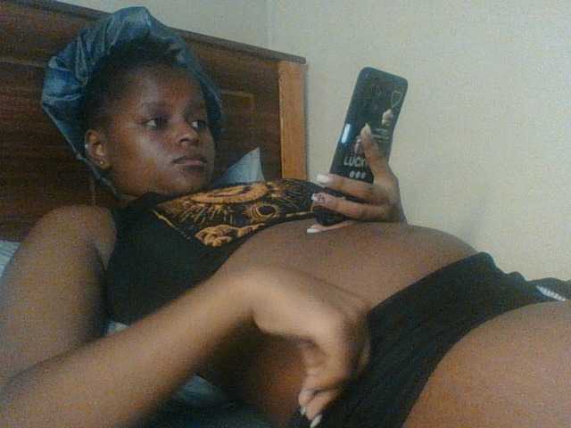 Kishylovee live webcam show