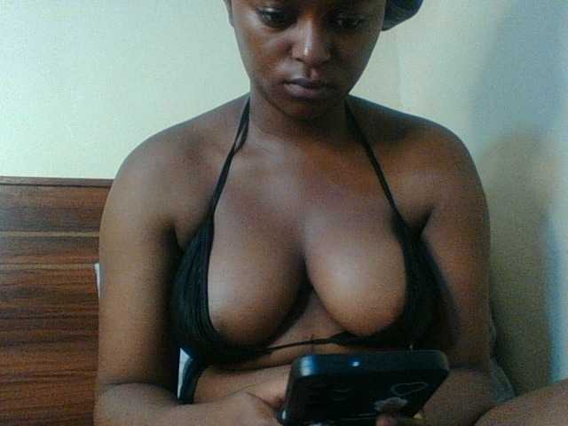 Sex chat gratuit in direct cu Kishylovee pe BongaCams
