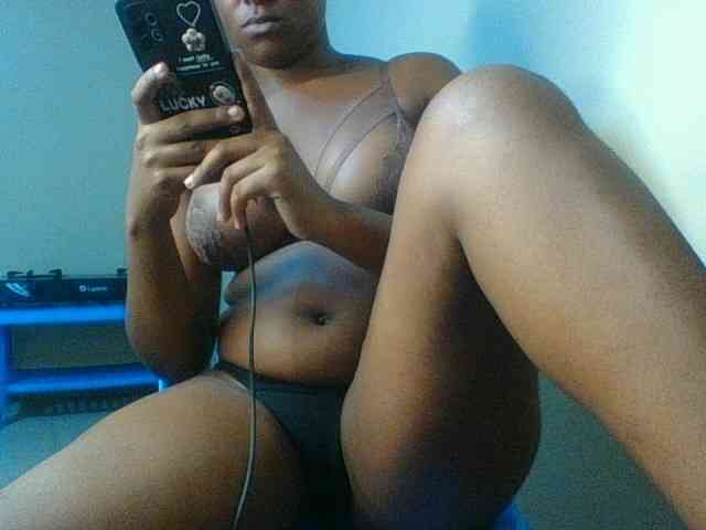 Kishylovee webcam